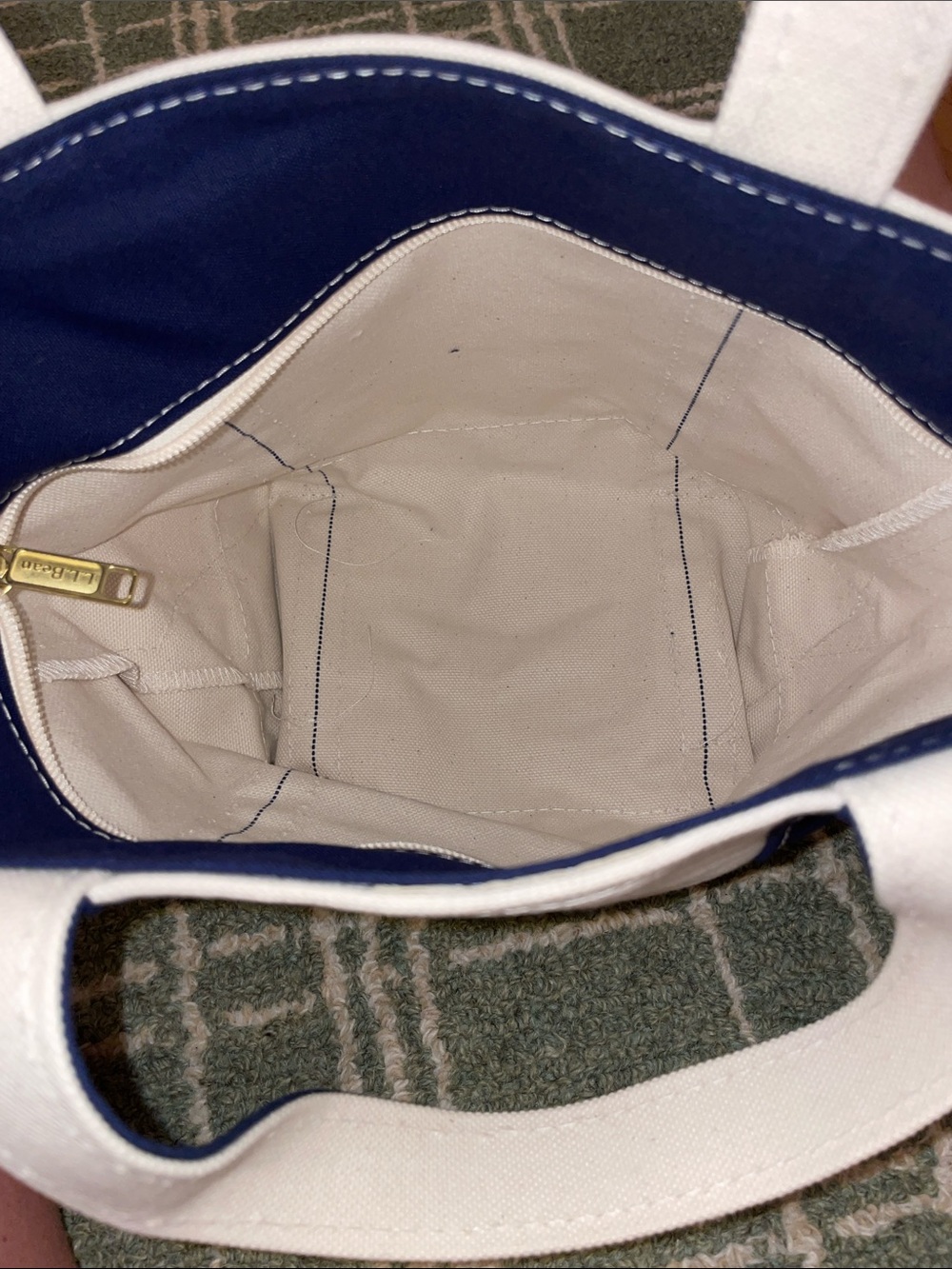 Small LLBean tote - Picture 3 of 3